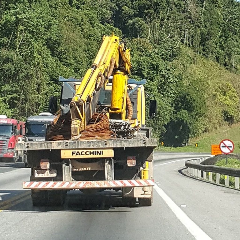 Caminhão munck - Quais estradas você deve tomar cuidado.